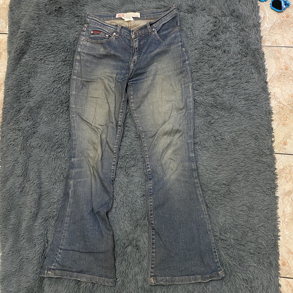 Preloved Celana Jeans Panjang Wanita Lee Cooper Bekas Cutbray Vintage Style Bell-bottoms