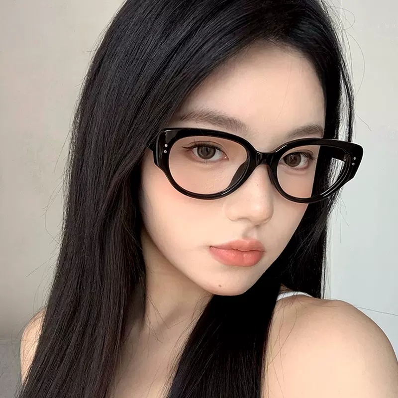We Flower Kacamata Gaya Retro Korea Hitam Mata Kucing Kacamata Untuk Wanita Pria Trendi Face-lift Beauty Glasses Outdoor Fashion Eyewear