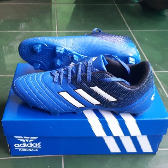 Sepatu Bola Adidas Copa Putih Telaris - 39 Olahraga Pria Sport Import
