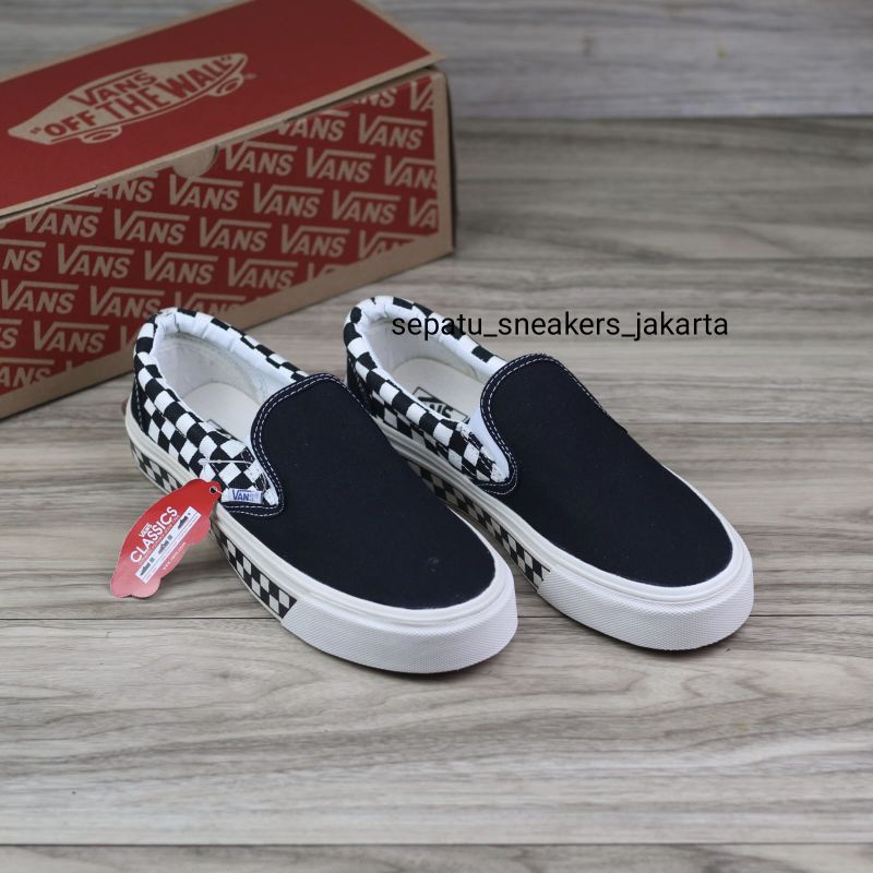 Sepatu Slip On Hitam Putih List Putih Og Waffle DT Murah