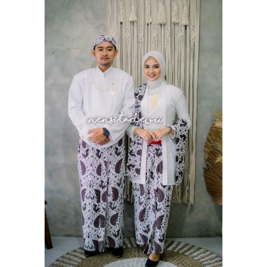 [1 Set, PPS01B] Baju Prewedding / Baju Couple Adat Jawa - Solo, Motif Sidoasih Kecil