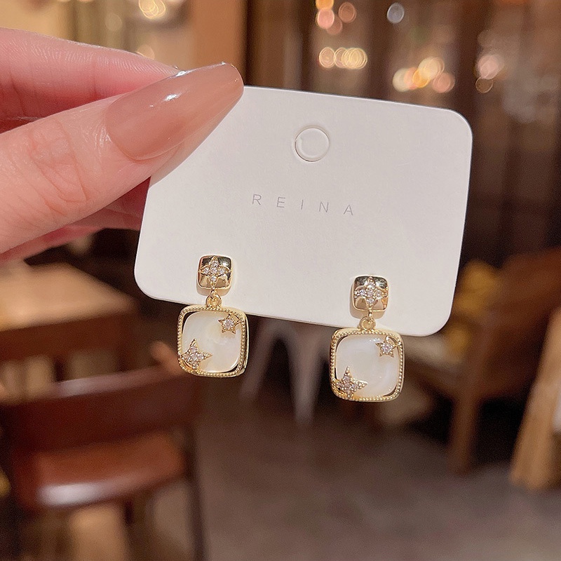 925jarum Perak Geometris Fritillaria Anting-Anting Fashion Perempuan Anting Bintang