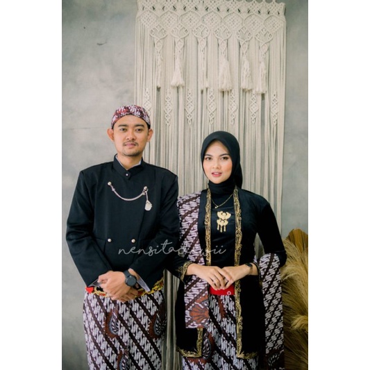 [1 Set, PH02B] Baju Prewedding / Baju Couple Adat Jawa - Solo / Parang Garuda