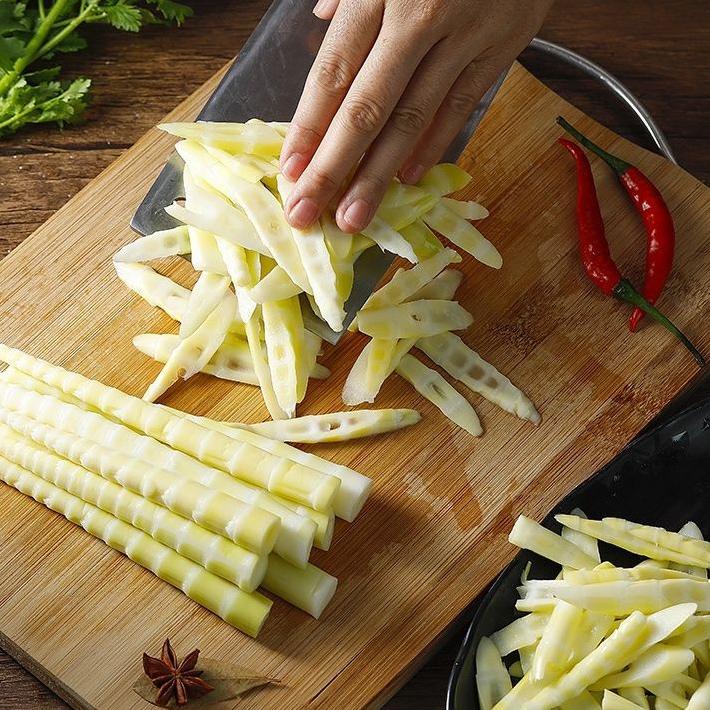 

Big Sale국 Bamboo shoots 1000 gr Rebung Air mentah ~