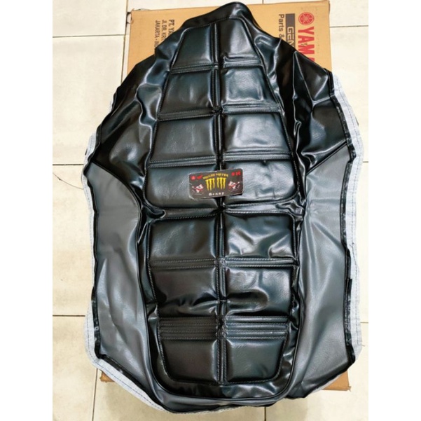 Kulit / sarung jok RX-King Cobra - RX-King Master / kotak kotak samping abu abu Original YAMAHA