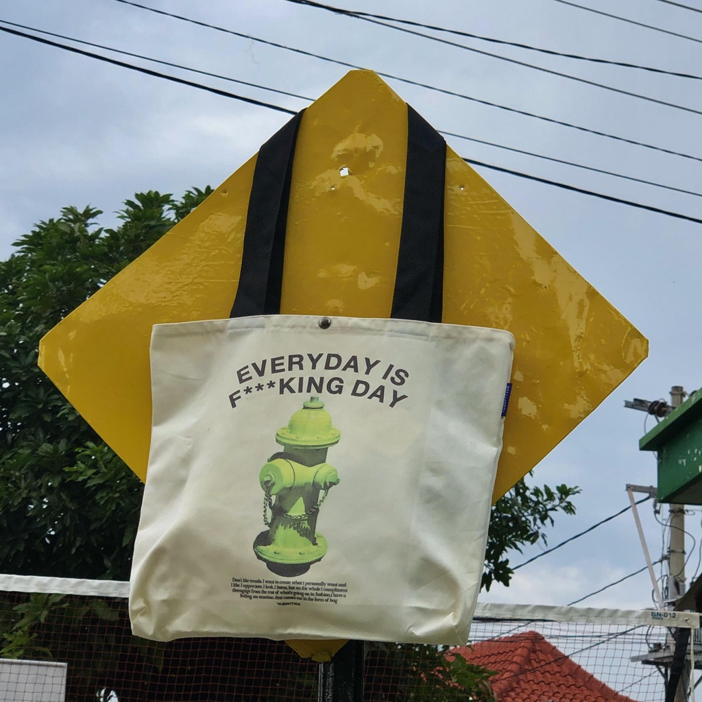 Tas Tote Bag - Alien Attack Everyday