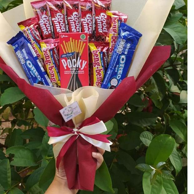 

7.7 STOK READY (S) BUKET CANTIK GOOD TIME MENAWAN/paket/bingkisan Snack Ulang Tahun/Ultah/ Wisuda/Kado/Hadiah