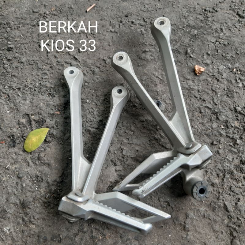 Foot step footstep pijakan kaki postep belakang kanan kiri new cbr facelift led k45 ori