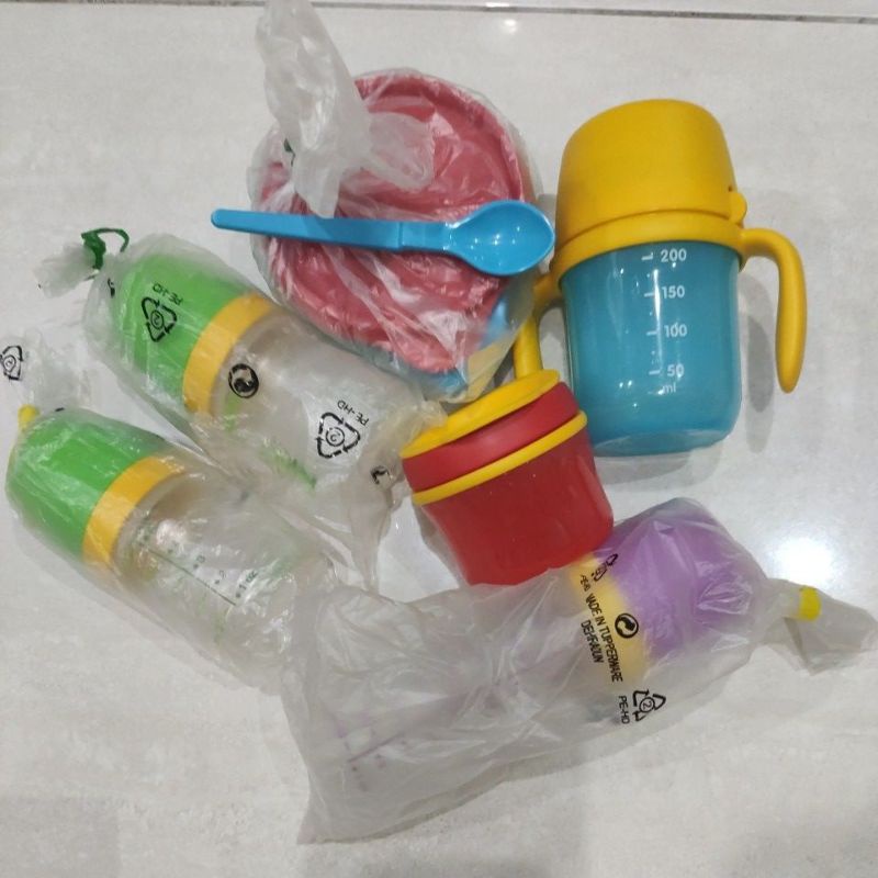twinkle tup tiwi todz Tupperware cocok untuk kado/gift bundle