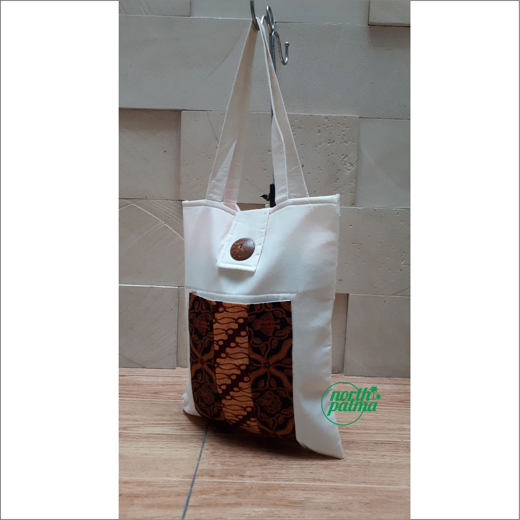 

Tas Batik Tote Bag Goodie Bag Souvenir Kemasan Hampers Parsel / Parcel Lebaran Idul Fitri