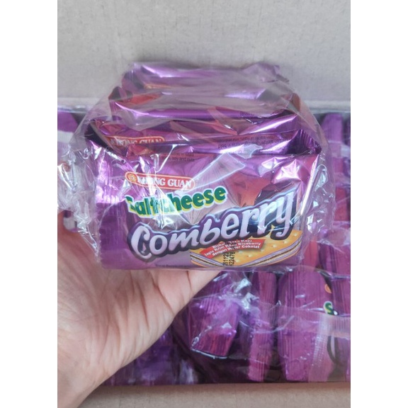 

agen distributor makanan ringan snack wafer biskuit saltcheese comberry renceng pack murah