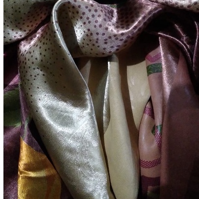 Gorden Coklat Tua Polos