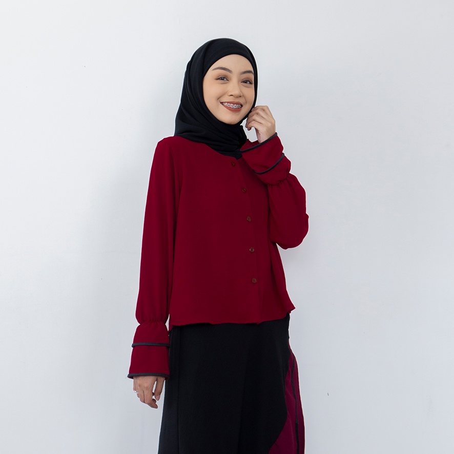LIFE AT MANNANA x Meira Blus Blouse Wanita Women Bhoomi Merah Maroon