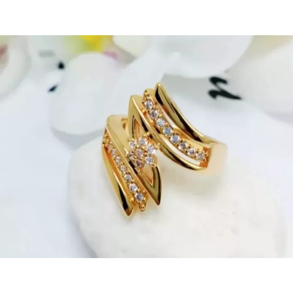 PERHIASAN WANITA CINCIN TITANIUM MOTIF BINTANG PERMATA ZIGZAG TERBARU GOLD ANTI LUNTUR