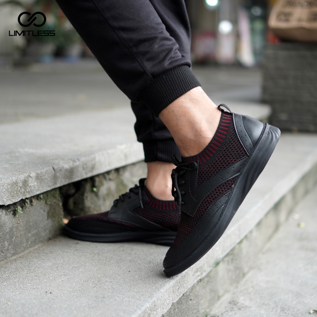 Sepatu Pria Casual Full Black Sport Stylish Sneakers Cowok Formal Kantor Kuliah Keren Terbaru