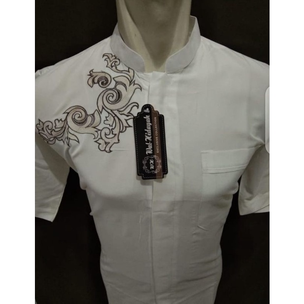 koko bordir putih pendek