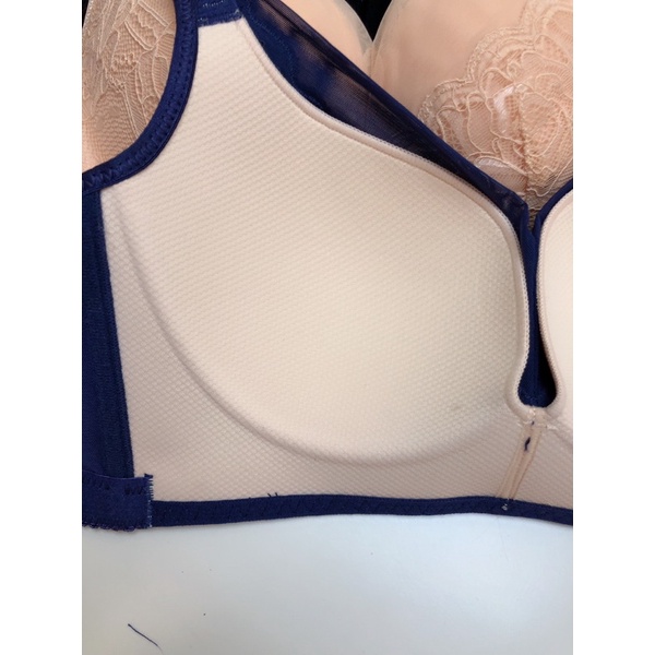 Bra size 40 (K-F61) Pakaian dalam wanita High Quality / tanpa kawat dan Busa Normal