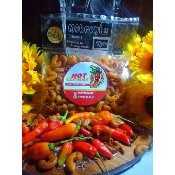 

Makroni Cikruh Bungkusan cemilan macaroni pedas Ready stok 100% original
