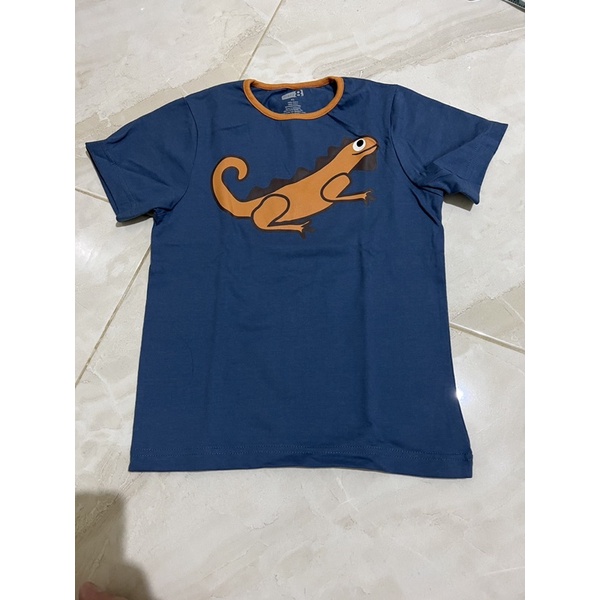 kaos motif iguana biru umur 5-6thn