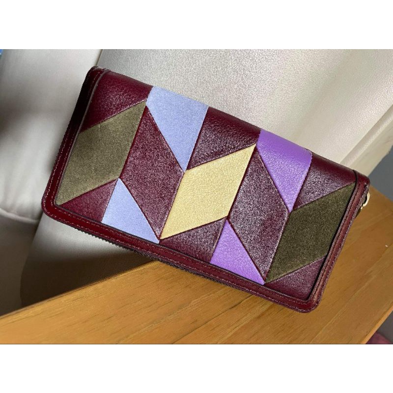 Preloved Long Wallet Fossil Logan RFID Zip Around Patchwork