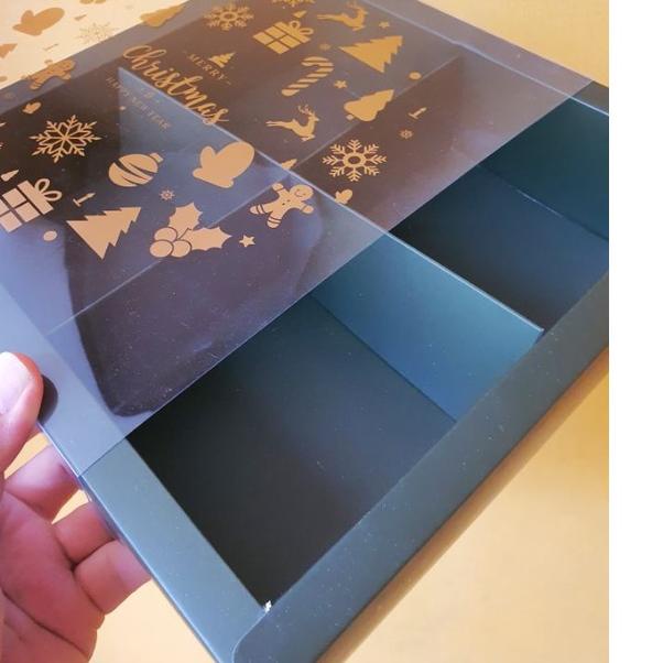 

SEGERA BELI Dus mika natal uk. 22x22x6cm " L" ( 1 pack isi 5 pcs dus )$