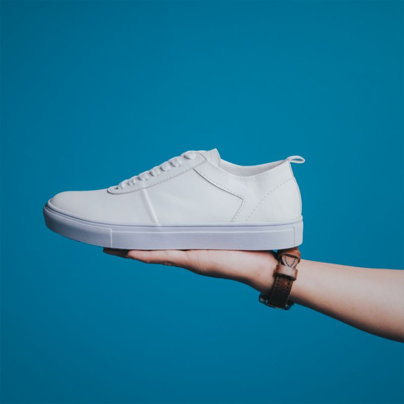 Ombreds - Sneakers Pria Full Putih Wolf