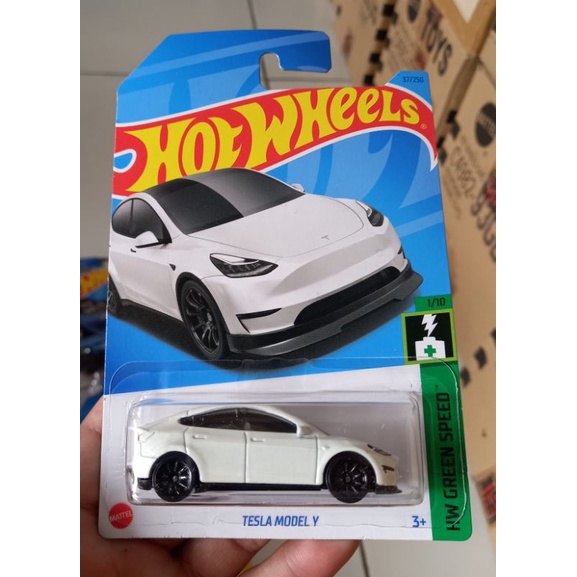 hotwheels TESLA MODEL Y  HW GREEN SPEED