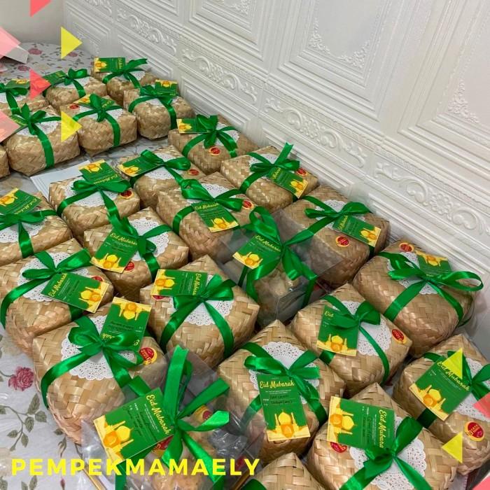 

Hampers Parcel Parsel Hadiah Besek Pempek Ultah Birthday 094