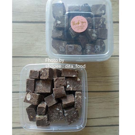 

(I-J7J-♥) Coklat CAMPURAN Silverqueen,Take it Delfi,coklat blok 250gram super keren