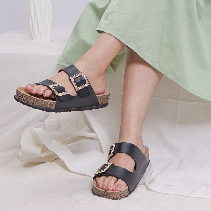 SARASARA YUK - KIMMY Sandal Wanita Slop Casual Size 36 - 41 Model Birken Sol Puyuh Sara Sara Sendal Cewek Kulit Santai Rumahan Strap Gesper dua Kristal Blink Empuk 37 38 39 40 Warna White Hitam Soft Selop Anti Slip Original Shoes ORI Mall Official Store