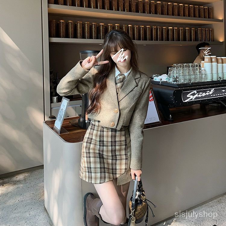 Setelan pakaian gaya kuliah tipis wanita lengan panjang