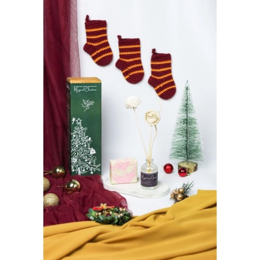 Hampers Natal Christmas Fine Fragrance Reed Diffuser 50ml + Natural Bar Soap