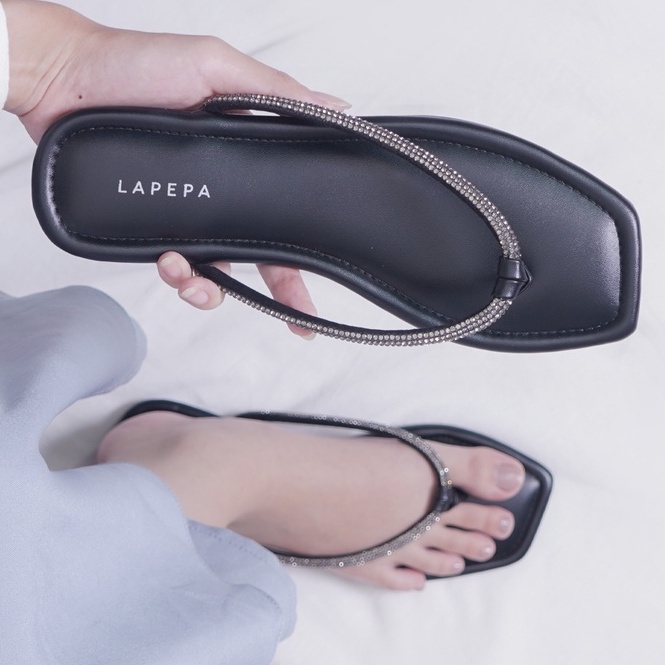 LAPEPA YUK - ANGEL Sandal Wanita Jepit Blink Kristal Size 36 - 40 Sendal Teplek Flat Cewek Pergi Jalan Rumahan Belleza Warna Fuschia Pink ALL Japit Rumah Anti Slip Empuk Premium 37 38 39 Perempuan Kekinian Terbaru Shoes ORI Original Mall Official Store