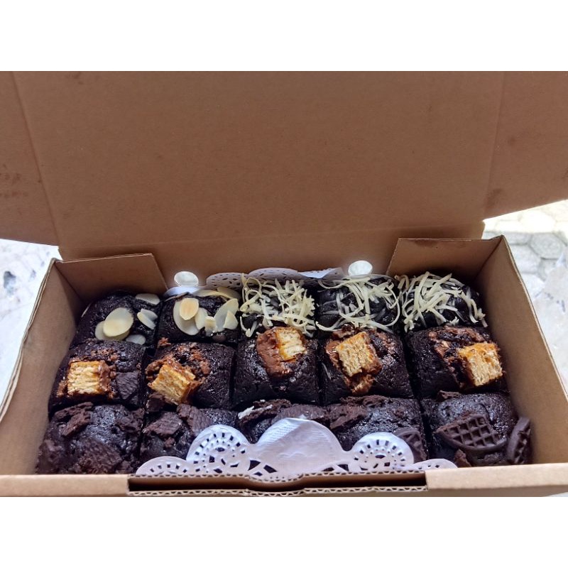 

Brownies panggang (Fudgy Brownies) premium coklat