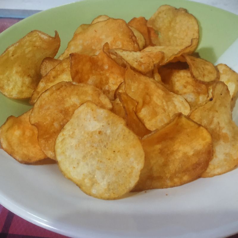 

kripik kentang renyah gurih cemilan enak original murah