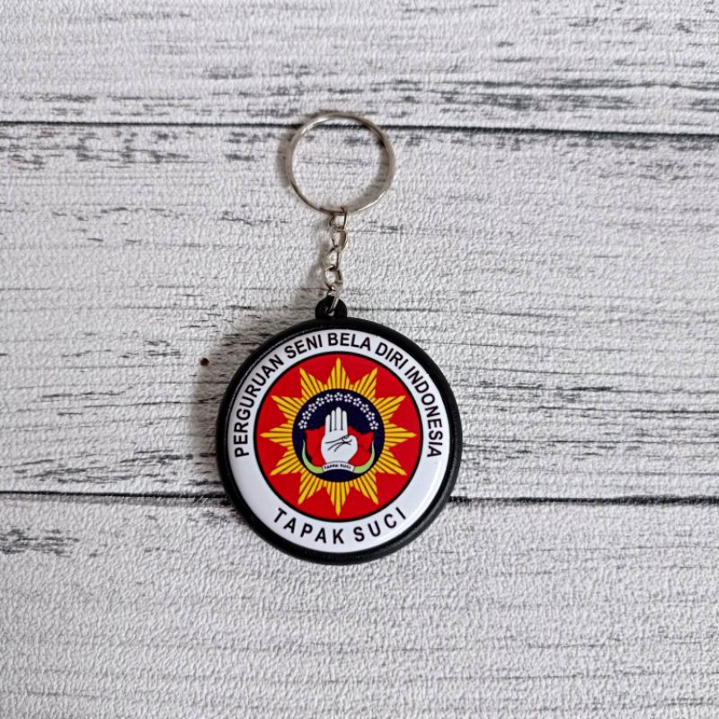 Gantungan Kunci Tapak Suci