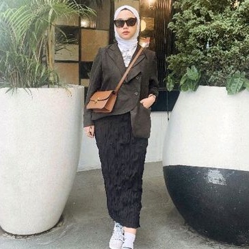 Exneza Joyful Blazer | Blazer Outer Unik Hitam Polos Kerja Kantor Wanita Jumbo Bigsize