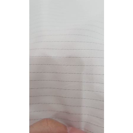 Z22 OBRAL KAIN PARASUT AGAK TEBAL motif garis2 WARNA PUTIH TULANG  L175CM / KAIN FURING / DALAMAN TA