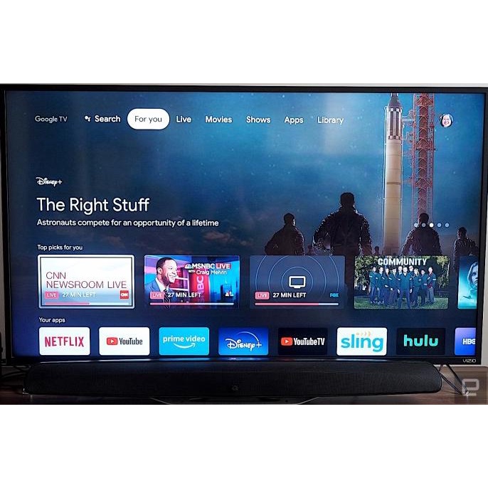 FIRST HAND  GOOGLE CHROMECAST WITH GOOGLE TV ORIGINAL BNIB LIMITED