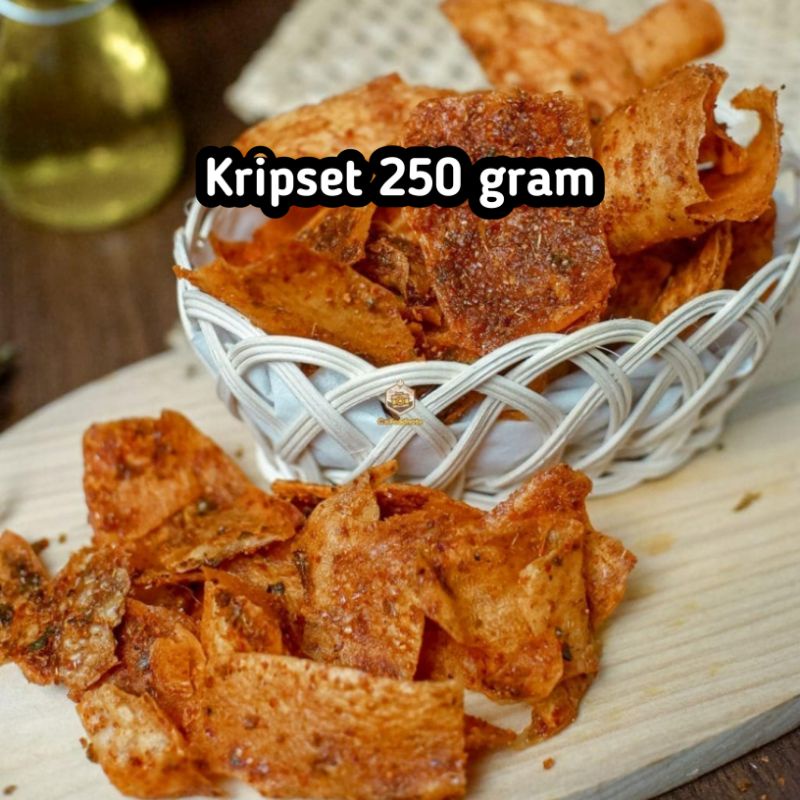 

Kripset keripik setan Pedas 250 gram