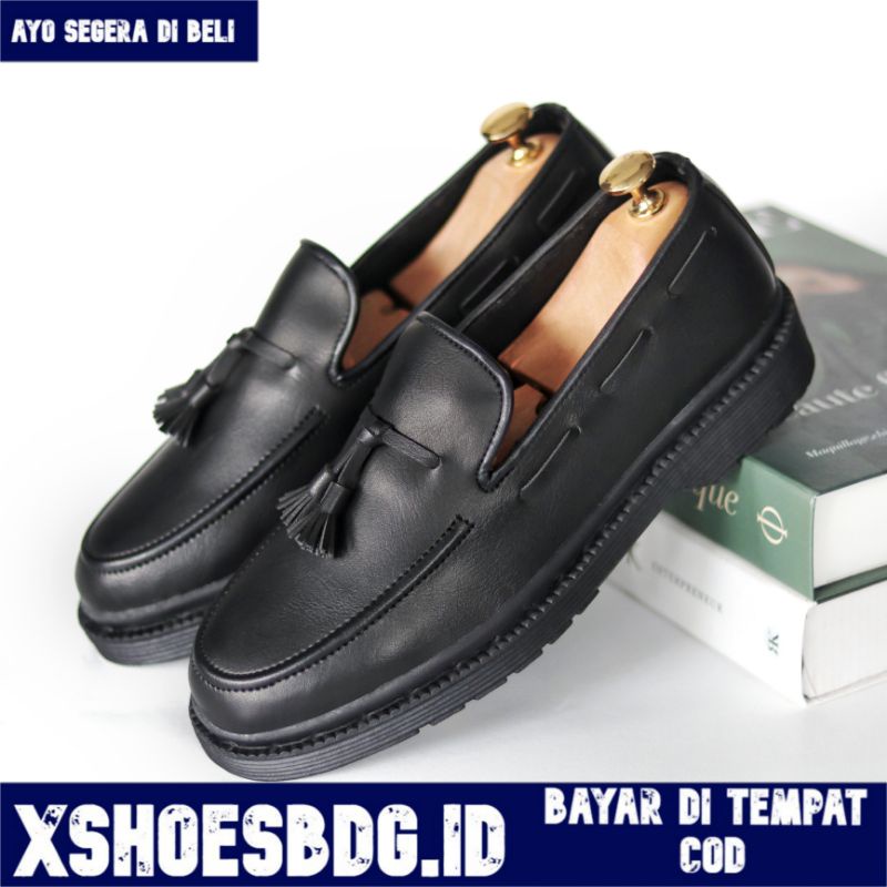 Sepatu formal Pria Pantofel Hitam Slip On Kulit Sintetis Hitam Polos Kerja Kuliah Kantor