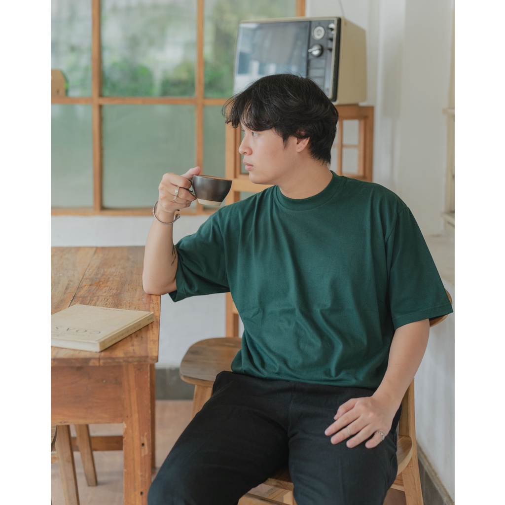 Osaka Oversized Tshirt In Pine Green- Kaos Oversize Pria dan Wanita Pine Green- ByBlank