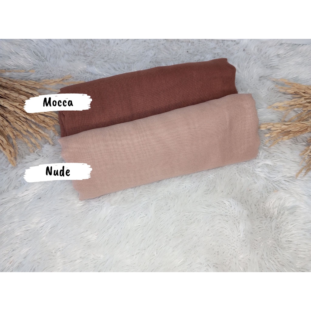 Hampers Hijab dan Botol Bella Square