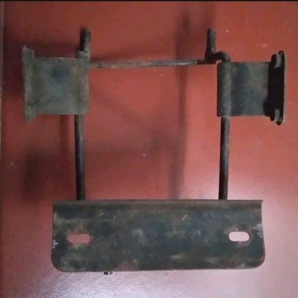 breket pangkon kupingan dudukan lampu headlamp plat nomor Honda Tiger 2000 tiger lama Megapro lama o