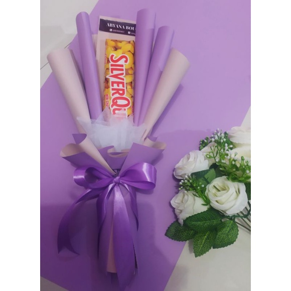 buket coklat silverqueen 58g bouquet snack