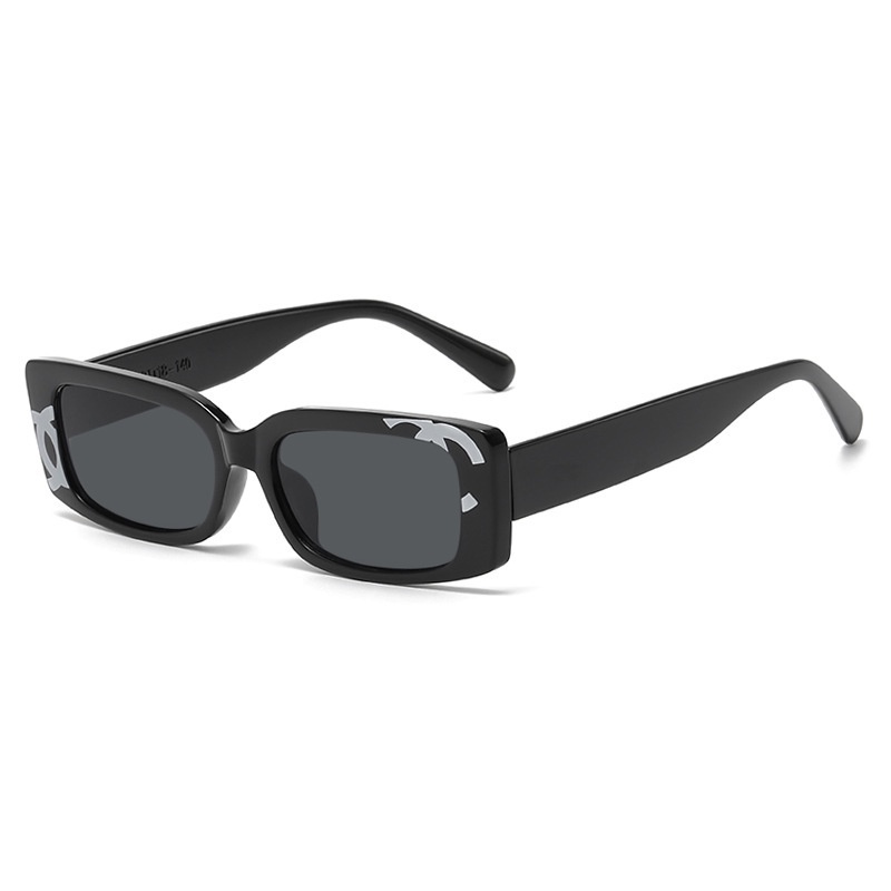 [COD] 2023kacamata Hitam Wanita Vintage Baru Yang Dipersonalisasi Bingkai Hitam Persegi Panjang Luar Ruangan Kacamata Peneduh Matahari UV400