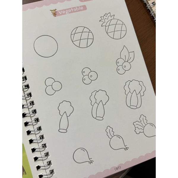 MS - Buku Ajaib Belajar Menulis Anak / Latihan Menghitung Menggambar Tulis Huruf Dan Angka / Sank Magic Practice Writing Book / 1 Set Buku Isi 4 + Pulpen Buku Prasekolah Paud TK / Edukasi Hadiah Kado Ulang Tahun Anak Reuseable Alphabet Math Drawing Number