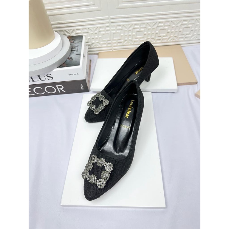 sepatu heel wanita terbaru terlaris kekinian LOUISDEAR sepatu heel 3 cm bahan satin P18