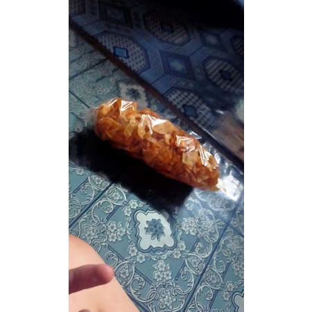 

KERIPIK SINGKONG PEDAS DIBUAT DENGAN SINGKONG PILIHAN, PEDASNYA PAS