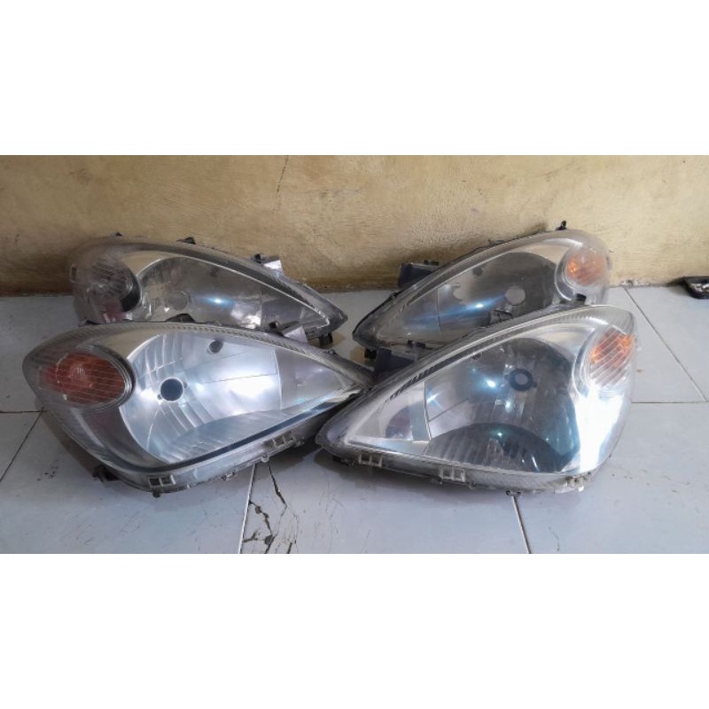 Headlamp Avanza Xenia VVTI 2006-2011